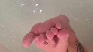 Soaked Feet in the Tub - AyeAllie wrinkly wet toes, foot play, bath show footslut