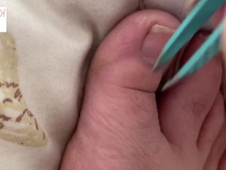 feet, casual, hair plucking, adding lotion, short outdoor clips - glimpseofme