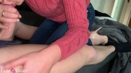 我的妻子撕开我的内裤，想要暨在她的嘴里