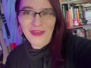 Amy gives Nipple Clamps a Try - INTENSE