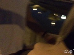 Рискованный публичный секс на набережной на виду у многоэтажного дома - Screenshot 5 of 16 - Public Sex