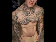 Jakipz let's you Watch him get Naughty - Pornhub.com