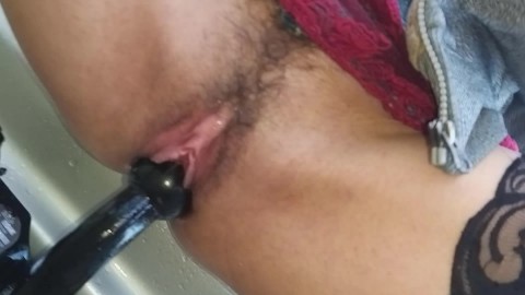 Fodendo e mijando carro TOW BAR # Alto Orgasmo de Sexo com RETRO CAR