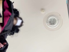 【女装】私服〇学生が天井の電球を取り換え、逆さ撮りで可愛い白パンチラ！ - Screenshot 5 of 16 - Upskirt