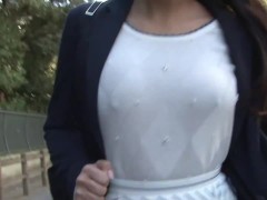 Video When I was fascinated by the breast of a woman who forgot to wear a bra ... Part 1