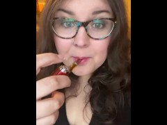 BBW sexy vaping kiss 