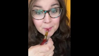 BBW sexy vaping kiss 