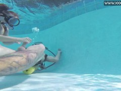 Minnie Manga takes dick underwater