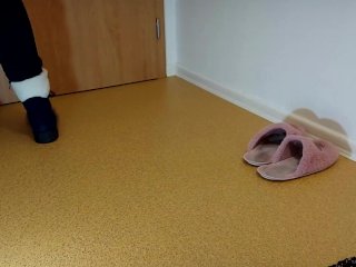 I could stroking, but could't cum I Love her barefoot in boots and slippers Eng sub