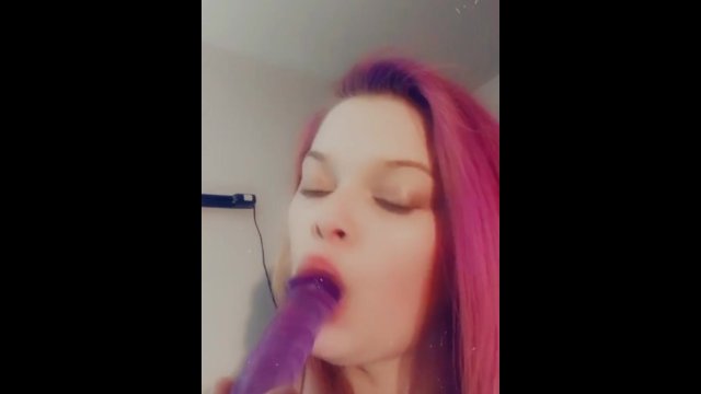 Sucking off my toy(