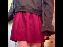 ふたなり私服女子〇生がトイレで気持ちよくオナニーしているところを盗撮！ - Screenshot 1 of 16 - Japanese