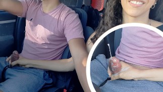 My girlfriend masturbates me while I take her home | Argentinian Amateur | ParejaPornhub