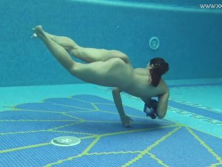 Sazan Cheharda super hot teen underwater nude