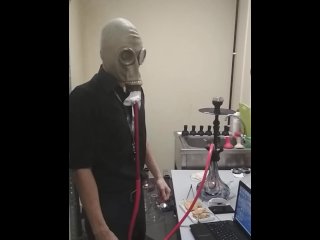 smoking narguile