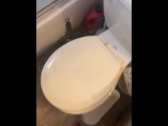 Peeing  - Screenshot 3 of 16 - Mocrbr