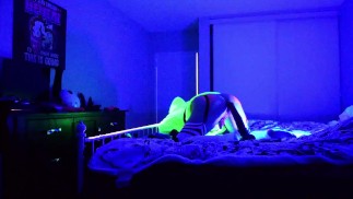 Shygal Femboy kämpft darum, groß rauszukommen