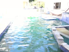 Emma Evins Is Outside Swimming And Ready To Masturbate