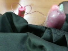 ミニスカエロタイツ男のステップ娘がコンドームにローターを入れて手を使わずにオナニー・射精【女装コスプレレイヤー】 - Screenshot 13 of 16 - Nohand
