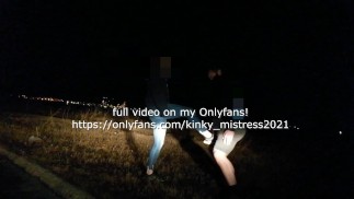 Ballbusting на открытом воздухе!
