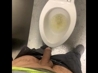 peeing, verified amateurs, solo male, guy peeing