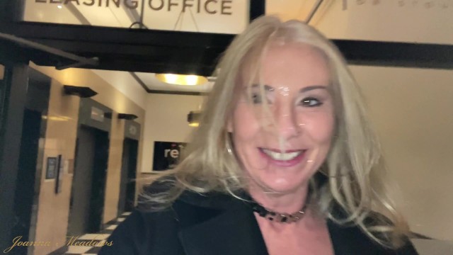 Cumwalk Selfiie MILF - Joanna Meadows - NaughtyJoJo - Fan Meetup Facial &amp; Cumwalk #2 - Cumwhore  