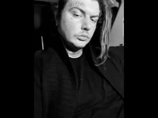 Amateur intense orgasm