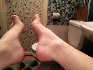 feet, самоотсос, masturbate, дрочит ногами