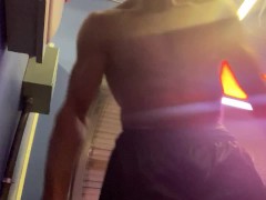 Tanning - Screenshot 14 of 16 - Six Pack