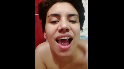 Rapidinha! Cum facial, limpeza, cumplay e engolir!