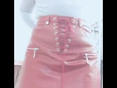 日本人女性がタイトな服を脱い - Screenshot 4 of 16 - Chubbily