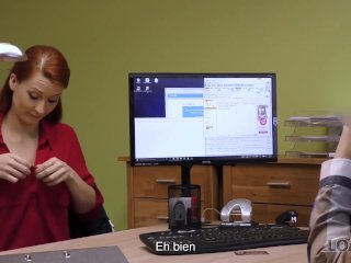 LOAN4K Rousse a des relations sexuelles spontanées au bureau avec un agent de crédit