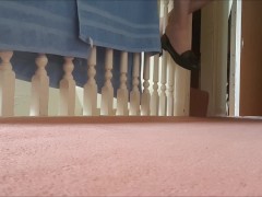 Squeaky Flat Shoes Experiment - Screenshot 7 of 16 - Squeaking