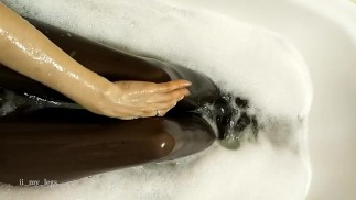 Wash my legs