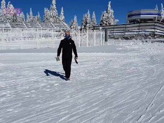 SUGARBABESTV : I GET A BLOWJOB FROM MIDGET ON MY SKI VACATION