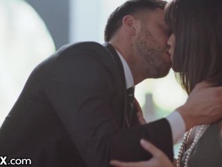Adorable Couple Have Passionate, Intense & Emotional Sex - EroticaX screenshot number 2