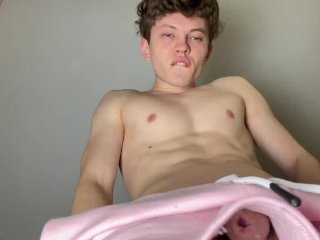 Hot Teen can't hide his Monster COCK in Shorts / 23 cm / Sexy / Big Dick / Fit / Cum / Horny / Love