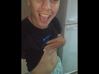 Mostrando Mis Abs