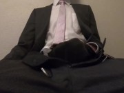 Preview 5 of “変態”日本男子，在工作6结束时穿着西装自慰