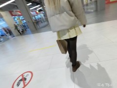Video Petite girl in miniskirt fucked in public toilet in the mall (Risky Sex Upskirt)