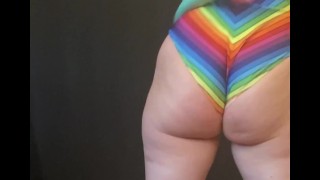 Hula hooping rainbow PAWG chillin on a Saturday