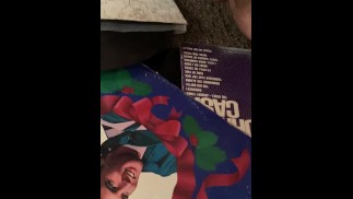 Thumbnail Let my mornin piss out on some old records and carpet after fingering myself