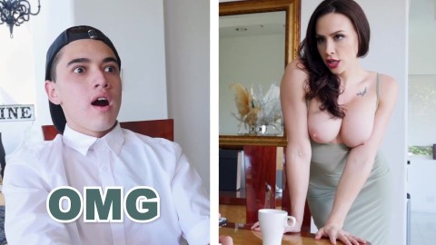 BANGBROS - Juan El Caballo Locoは彼のガールフレンドのBusty継母をファックChanel Preston