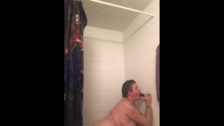 Schuimen met zeep en mezelf dan neuken in de douche, solo masturbatie teaser 