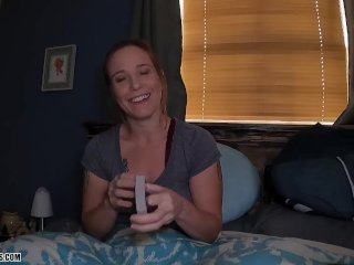 Strip Poker With My Step Mom - Jane Cane screenshot number 2