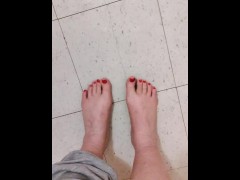 Red toe nails