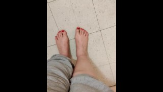 Red toe nails