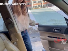 Встреча со сводной сестрой после школы закончилась минетом в машине - Screenshot 2 of 16 - Schoolgirl