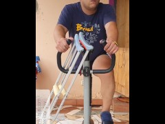 AMPUTEE GUY - Screenshot 14 of 16 - Muletas