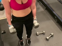 PETITE BLONDE WORKOUT SHOWING HER BIG BREASTS