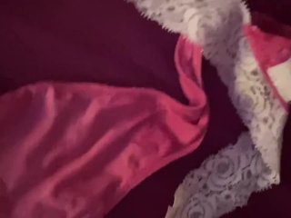 sperme avec sa culotte